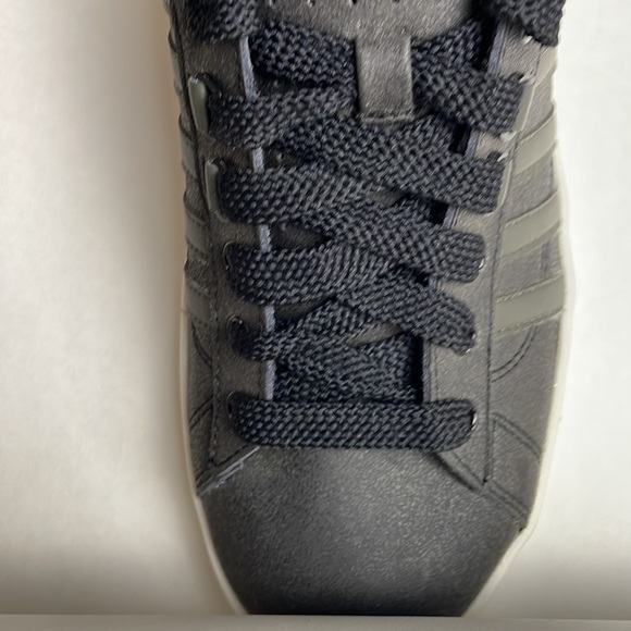 K-SWISS•NWT•BLACK SHOES - Picture 11 of 11